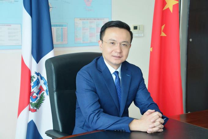 Zhang Run Embajador de China