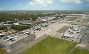 Aeropuerto Internacional de Punta Cana Parking Terminal A