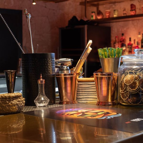 Bar Standing